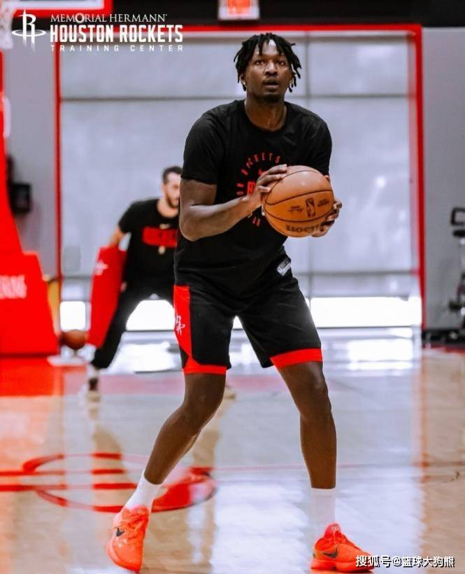 英雄联盟S15比赛时间-亚特兰大老鹰vs多伦多猛龙