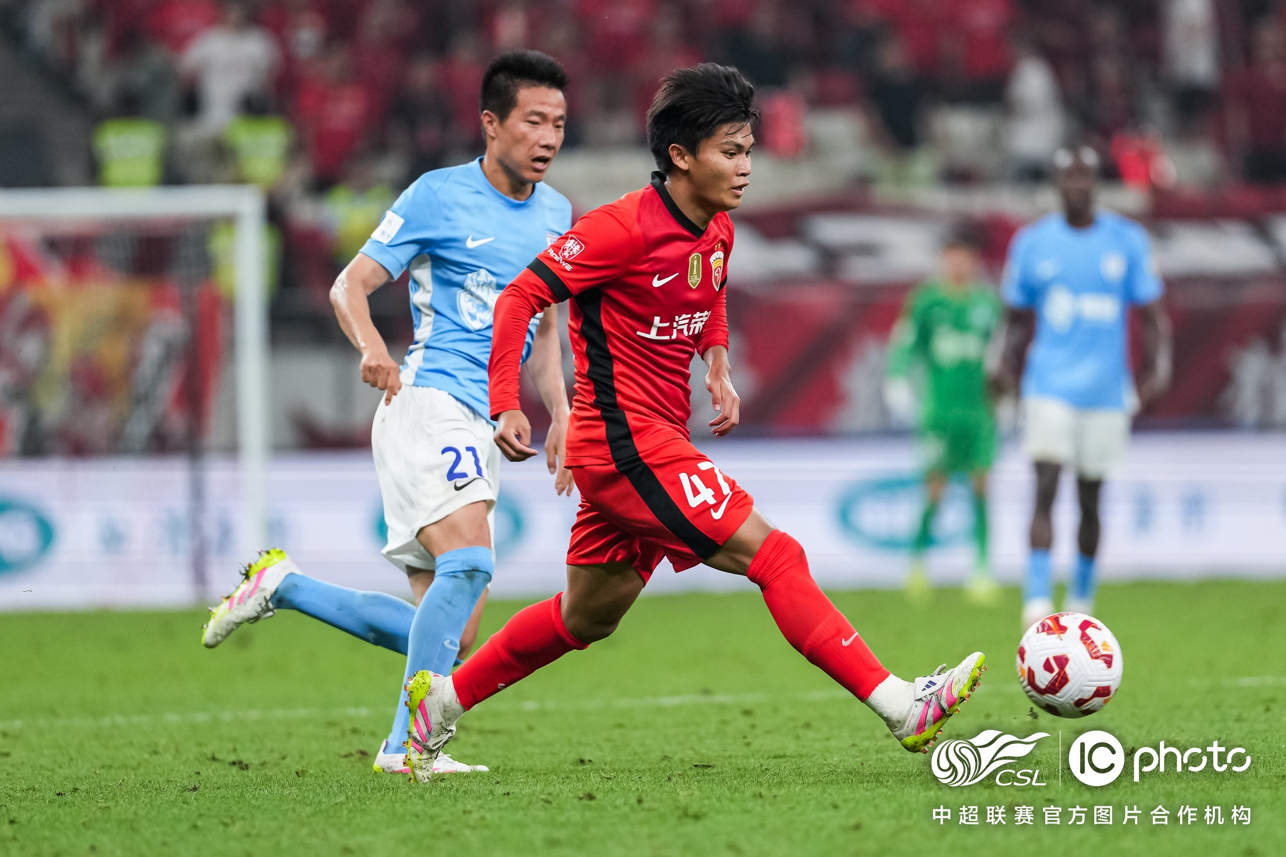 英雄联盟S15队伍-国际比赛日德甲焦点战，浙江队复出首秀，震撼外界，轮换策略成焦点(日本军队为什么叫自卫队)