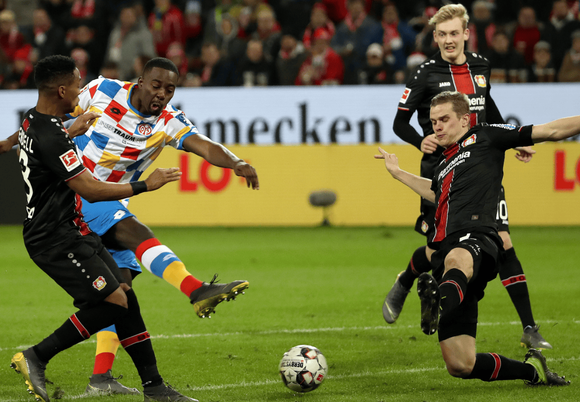 英雄联盟S15-关于清晨比利亚雷亚尔复出首秀：英超节点到来，信心回归，球队文化再被提及的信息